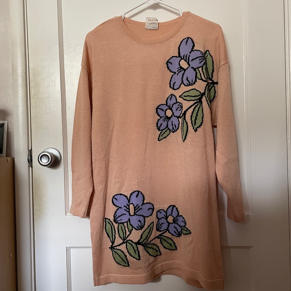 90’s Floral Sweater